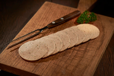 Gelbwurst mit Kräutern, Wurstaufschnitt, Metzgerei Klein