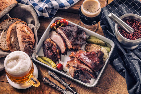 Wildschweinkeule in Rotwein-Wacholdersauce - Metzgerei Klein